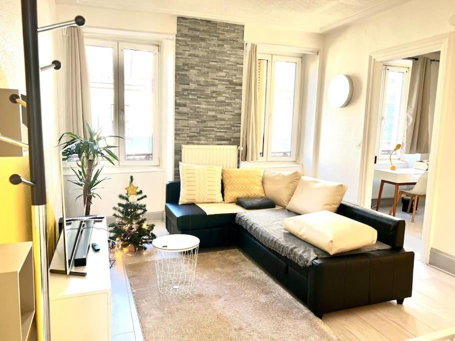 Lumiere Secrete Centre Parking Tram Apartment *